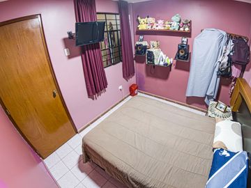 SE VENDE CASA EN LOS OLIVOS – 303 m2