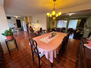 EN VENTA CASA COMERCIAL EN AVENIDA ORDOÑEZ LASSO