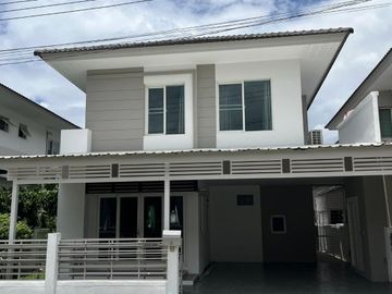 SPACIOUS 2-STOREY HOUSE FOR SALE IN THE URBANA2, CHIANG MAI