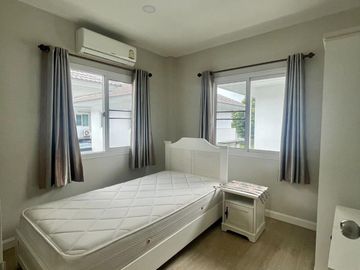 SPACIOUS 2-STOREY HOUSE FOR SALE IN THE URBANA2, CHIANG MAI