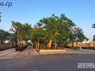 Casa de 2 pisos y 3 recámaras en privada residencial en Conkal Yucatán - Entrega inmediata