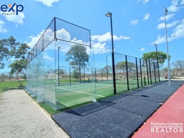 Casa de 2 pisos y 3 recámaras en privada residencial en Conkal Yucatán - Entrega inmediata