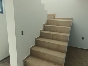 Casa en Fraccionamiento praderas de virreyes.