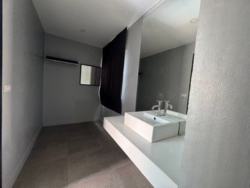 Sale poolvilla huahin