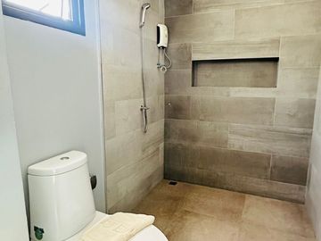 sale pool villa huahin