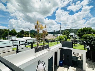 sale pool villa huahin
