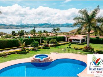 Venta de hermosa Casa Campestre cerca al Lago Calima Darien