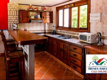 Venta de hermosa Casa Campestre cerca al Lago Calima Darien