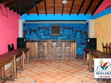 Venta de hermosa Casa Campestre cerca al Lago Calima Darien