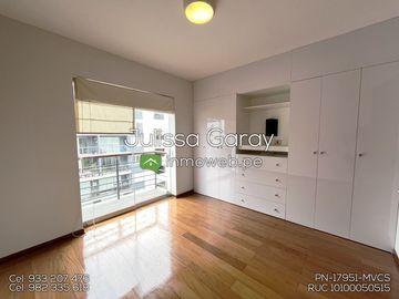 Bello departamento 5to piso vista externa, 3 dorm, 2 estacionamientos y 2 depósitos en Miraflores