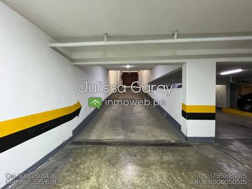 Bello departamento 5to piso vista externa, 3 dorm, 2 estacionamientos y 2 depósitos en Miraflores
