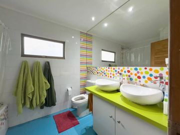 Exclusiva Casa En Lonco, Sector Punta Del Este