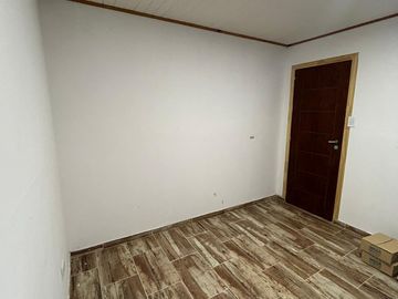 Casa En Esquina 18 Y 29 De Verónica, Partido De Punta Indio.
