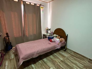 Casa En Esquina 18 Y 29 De Verónica, Partido De Punta Indio.