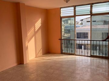 SE VENDE ESPECTACULAR EDIFICIO ESQUINERO