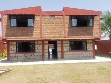 Vendo linda casa a 10 minutos del centro de Malinalco