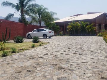 Vendo linda casa a 10 minutos del centro de Malinalco