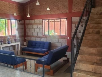 Vendo linda casa a 10 minutos del centro de Malinalco