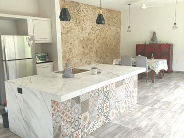 CASA EN VENTA DE UNA PLANTA EN MÉRIDA. KOMCHEN