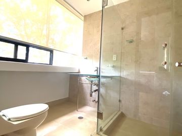 SUPER DEPARTAMENTO DE 2 PISOS CON 3 RECAMARAS EN JARDINES DE LA MONTAÑA