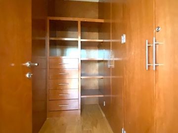 SUPER DEPARTAMENTO DE 2 PISOS CON 3 RECAMARAS EN JARDINES DE LA MONTAÑA