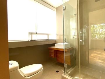 SUPER DEPARTAMENTO DE 2 PISOS CON 3 RECAMARAS EN JARDINES DE LA MONTAÑA