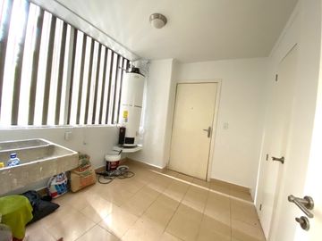 SUPER DEPARTAMENTO DE 2 PISOS CON 3 RECAMARAS EN JARDINES DE LA MONTAÑA