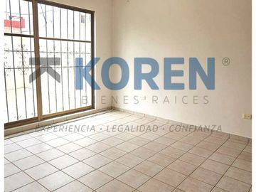 CASA EN VENTA EN LAS PLAZAS IRAPUATO