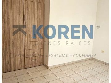 CASA EN VENTA EN LAS PLAZAS IRAPUATO