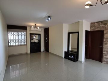 Casa en Venta con Terraza en Portoviejo Manabi
