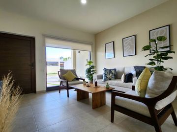 CASA SHARLENE EN CORREGIDORA