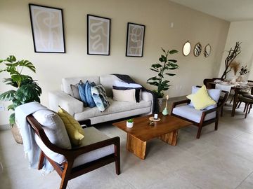 CASA SHARLENE EN CORREGIDORA