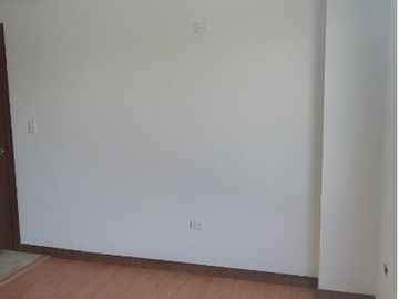 SE VENDE LINDA CASA DE ESTRENO SECTOR JATUMPUNGO, SANGOLQUI - VALLE DE LOS CHILLOS