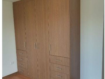 SE VENDE LINDA CASA DE ESTRENO SECTOR JATUMPUNGO, SANGOLQUI - VALLE DE LOS CHILLOS