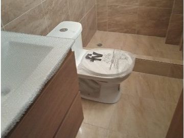 SE VENDE LINDA CASA DE ESTRENO SECTOR JATUMPUNGO, SANGOLQUI - VALLE DE LOS CHILLOS
