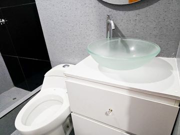 😱OCASION VENDO DEPARTAMENTO  AMPLIO EN SEGUNDO  PISO😱😱