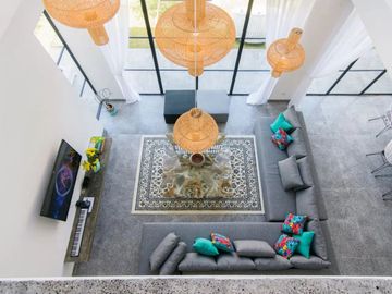 4-Bedroom Luxury Villa Walking Distance to Berawa Beach