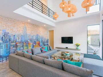 4-Bedroom Luxury Villa Walking Distance to Berawa Beach