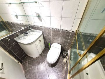 VENTA de DPTO. Flat en SURCO (Urb. Las Gardenias, límite con Chacarilla)