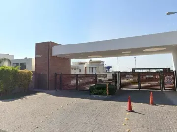 CASA EN VENTA EN CONDOMINIO MONTE EVEREST, JURIQUILLA, QRO.