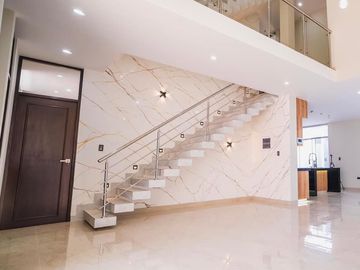 HERMOSA CASA DE ESTRENO PISCINA EN VENTA - URB. BOULEVARD PARK PLAZA - PIURA