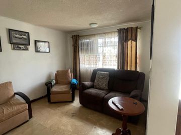 Casa de venta en Cumbayá sector la primavera Quito Ecuador de 4 dormitorios.
