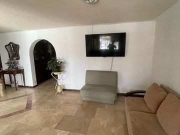 Casa de venta en Cumbayá sector la primavera Quito Ecuador de 4 dormitorios.