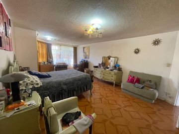 Casa de venta en Cumbayá sector la primavera Quito Ecuador de 4 dormitorios.