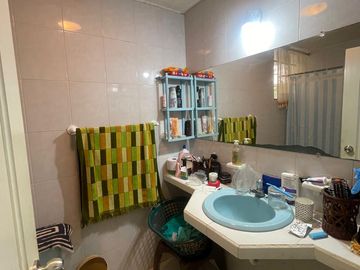 Casa de venta en Cumbayá sector la primavera Quito Ecuador de 4 dormitorios.