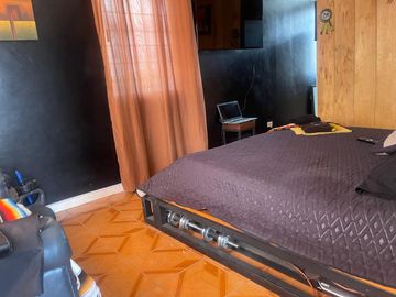 Casa de venta en Cumbayá sector la primavera Quito Ecuador de 4 dormitorios.