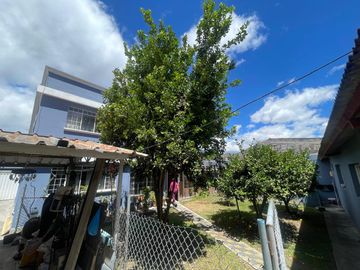 Casa de venta en Cumbayá sector la primavera Quito Ecuador de 4 dormitorios.
