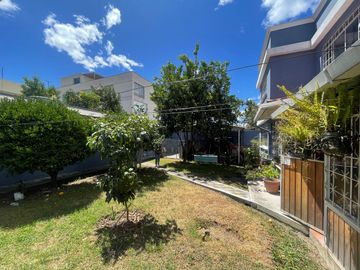 Casa de venta en Cumbayá sector la primavera Quito Ecuador de 4 dormitorios.