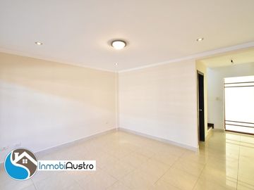 Max Uhle, Venta de Casa 04 Dormitorios