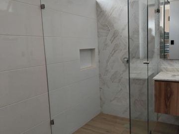 CASA EN VENTA EN PARQUES VALLARTA